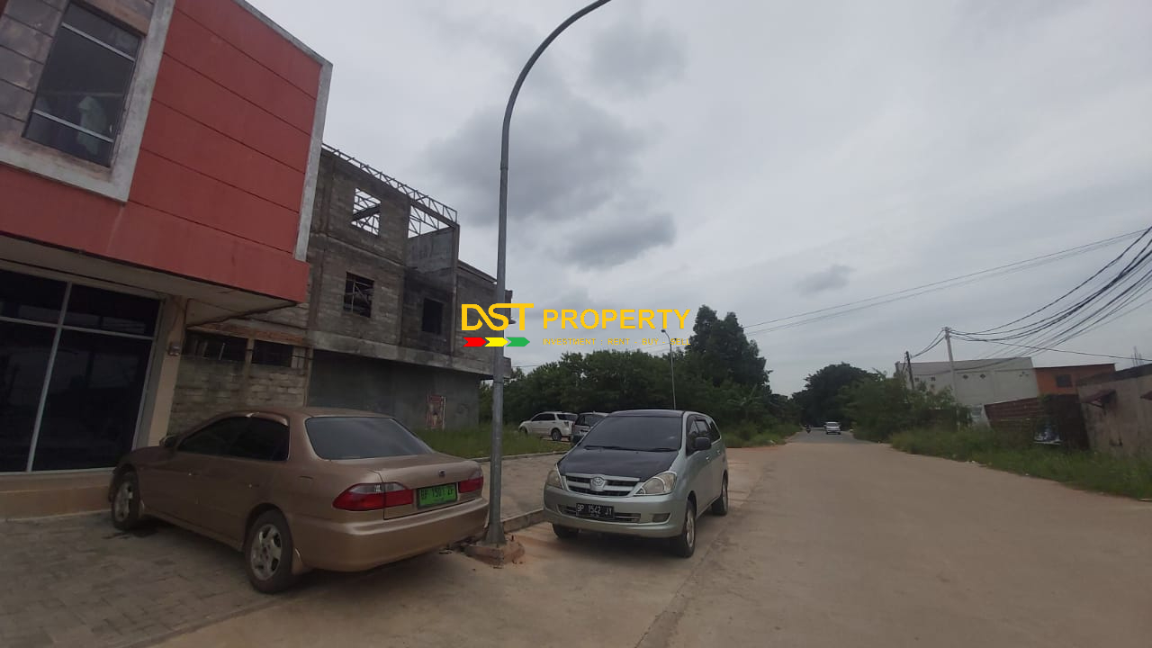 Dijual 2 Unit Ruko Town House Hook & Standard